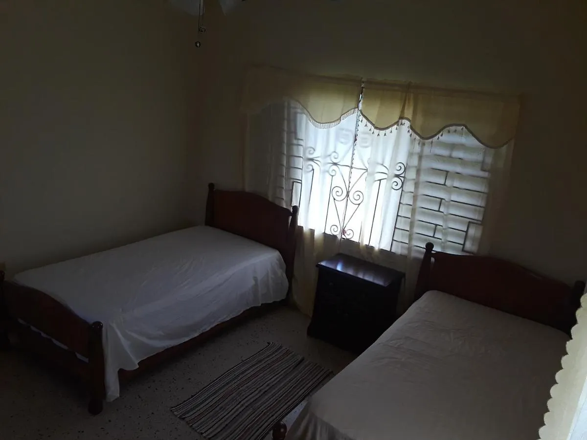 오쵸 리오스 The Greenville B&B 자메이카